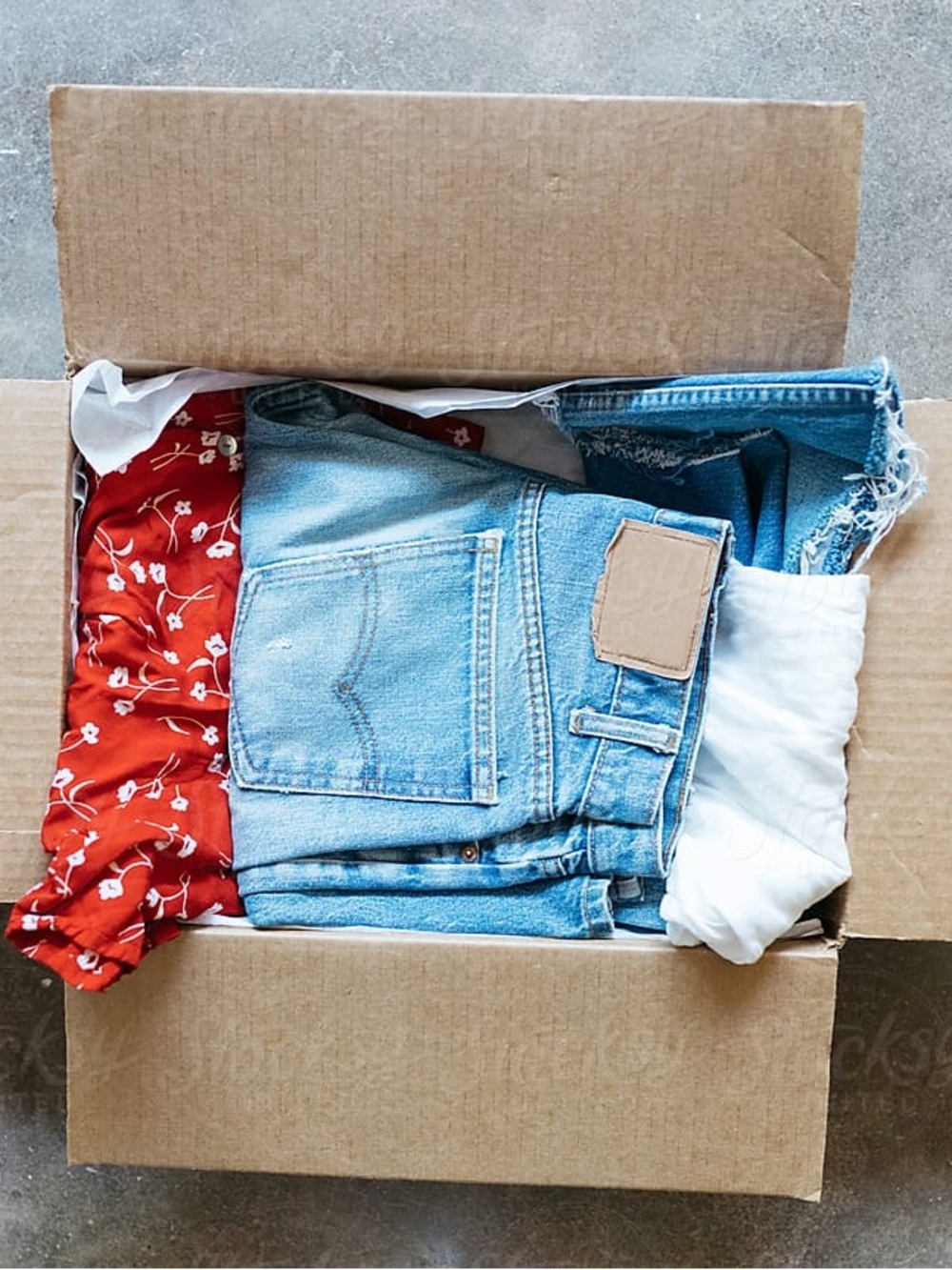 PREMIER NWT 5-PC WOMEN’S MYSTERY BOX - Tops, Dresses, Jeans, Athleisure & More